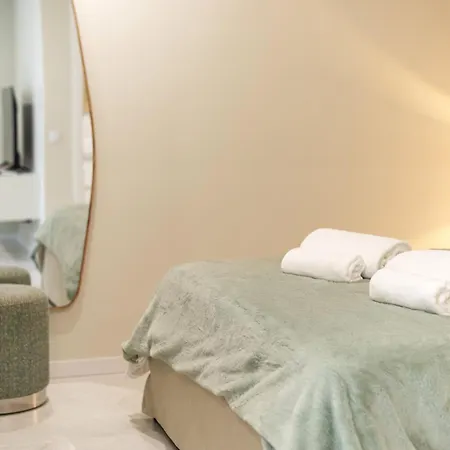 Guest house 41 - Private Airport, And Center Faro