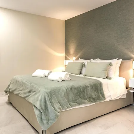 41 - Private Airport, And Center 4* Faro